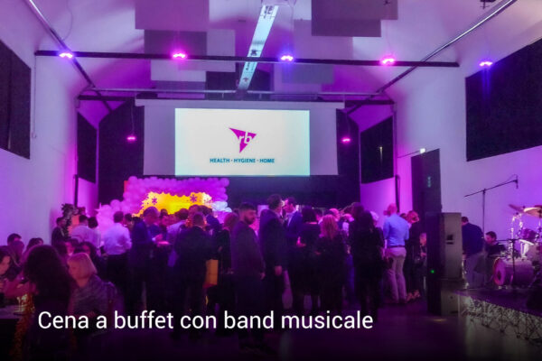 Cena a buffet con band musicale